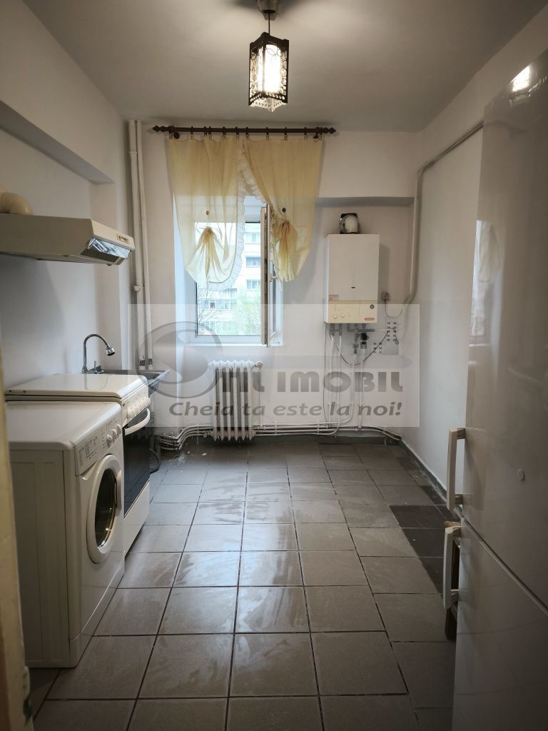 Nicolina - 2 Camere Decomandat, 65 mp - etaj 3 - Negociabil ! - Poză 3