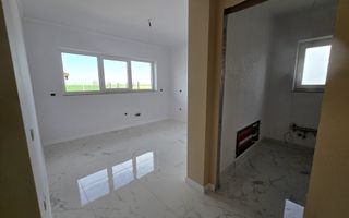 Duplex pe parter cu 4 camere in  Cornesti - Poză 2