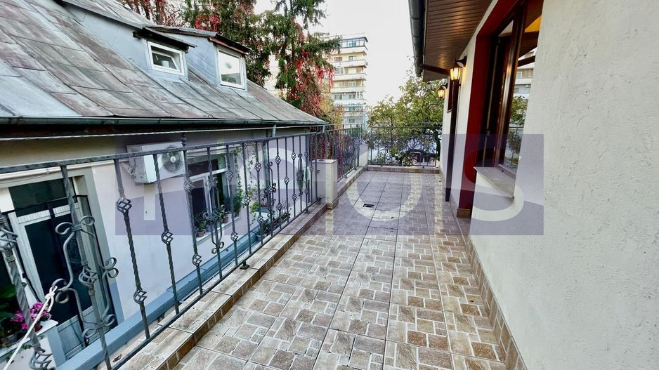 VANZARE VILA ELEGANTA BANU MANTA PIATA VICTORIEI 170MP 5 CAMERE 3 BAI - Poză 1