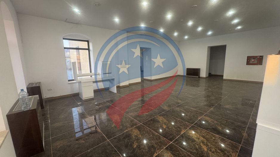 Spațiu de închiriat ultracentral – ideal pentru afacerea ta! - Poză 9