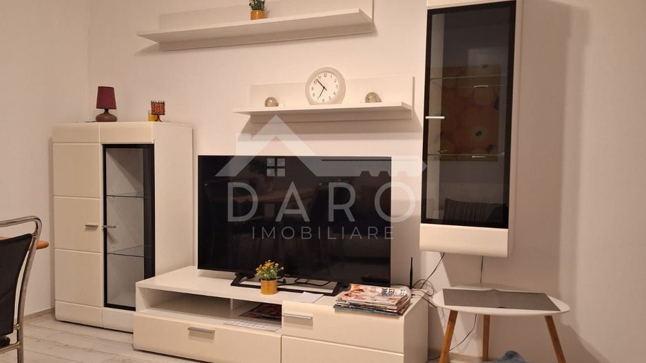 Închiriez apartament central  cu 2 camere - Poză 5