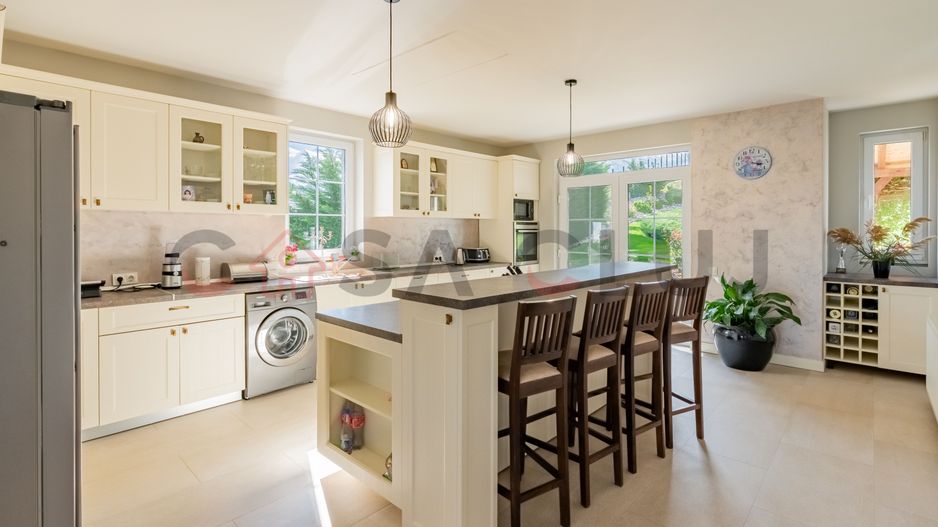 Casă invididuală de vânzare, 250mp utili, 2000mp teren, Campenești! - Poză 6