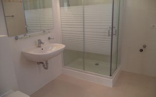 3 BEDROOM APARTMENT FOR RENT IN DOROBANTI AREA - Poză 5