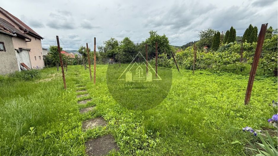 Casa de 4 camere, zona Mosnei - Poză 5