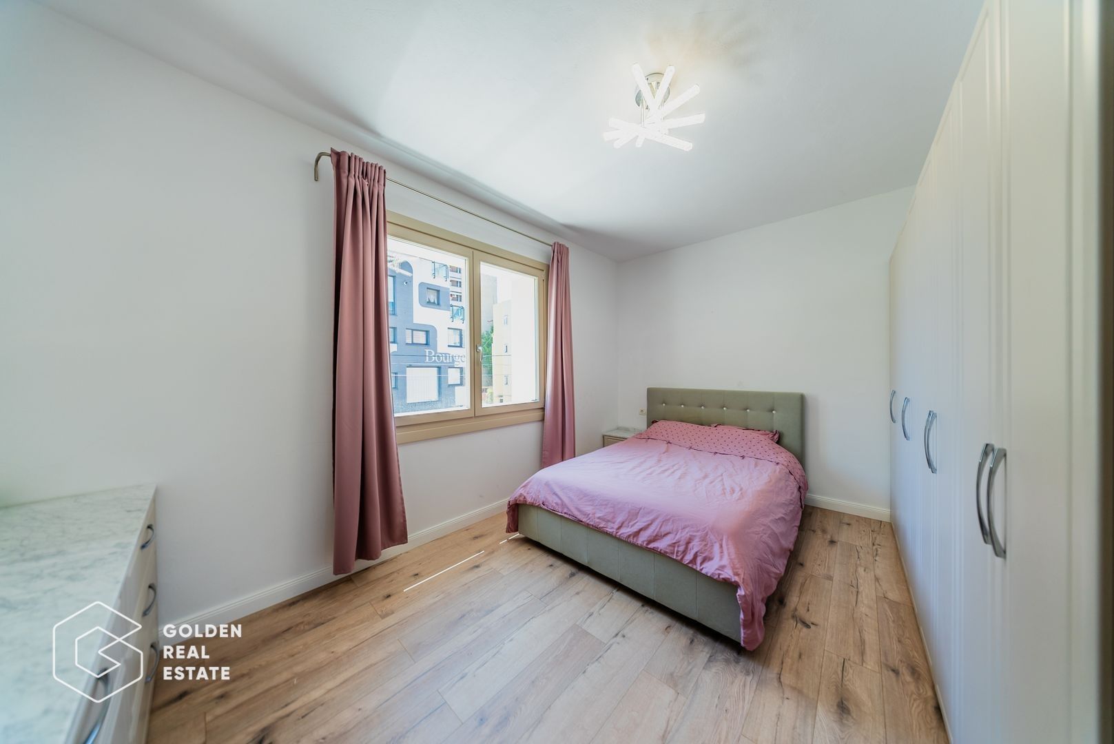 Vila moderna in cartier exclusivist Romanilor, strada 9 Mai Comision 0% - Poză 11