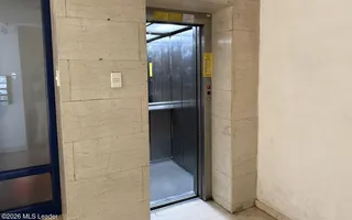 Polona - Duplex 256 mpu, 6 camere, etaje 6+7, panorama, terase 52 mp - Poză 39