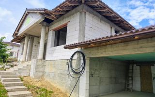 Casă la roșu,  – Oradea, str. Caișilor. 175 000 E . Comision 0 - Poză 2