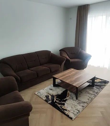 AP. 2 CAMERE - POMPA DE CALDURA, BUCATARIE INCHISA, PARCARE INCLUSA - Poză 2