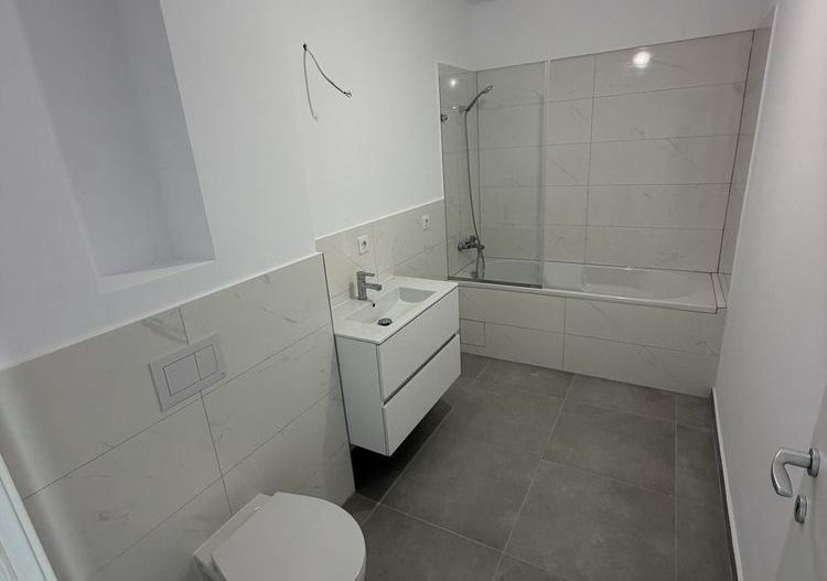 Vanzare apartament 2 camere decomandat, etaj 7, parcare, 13 Septembrie - Poză 4