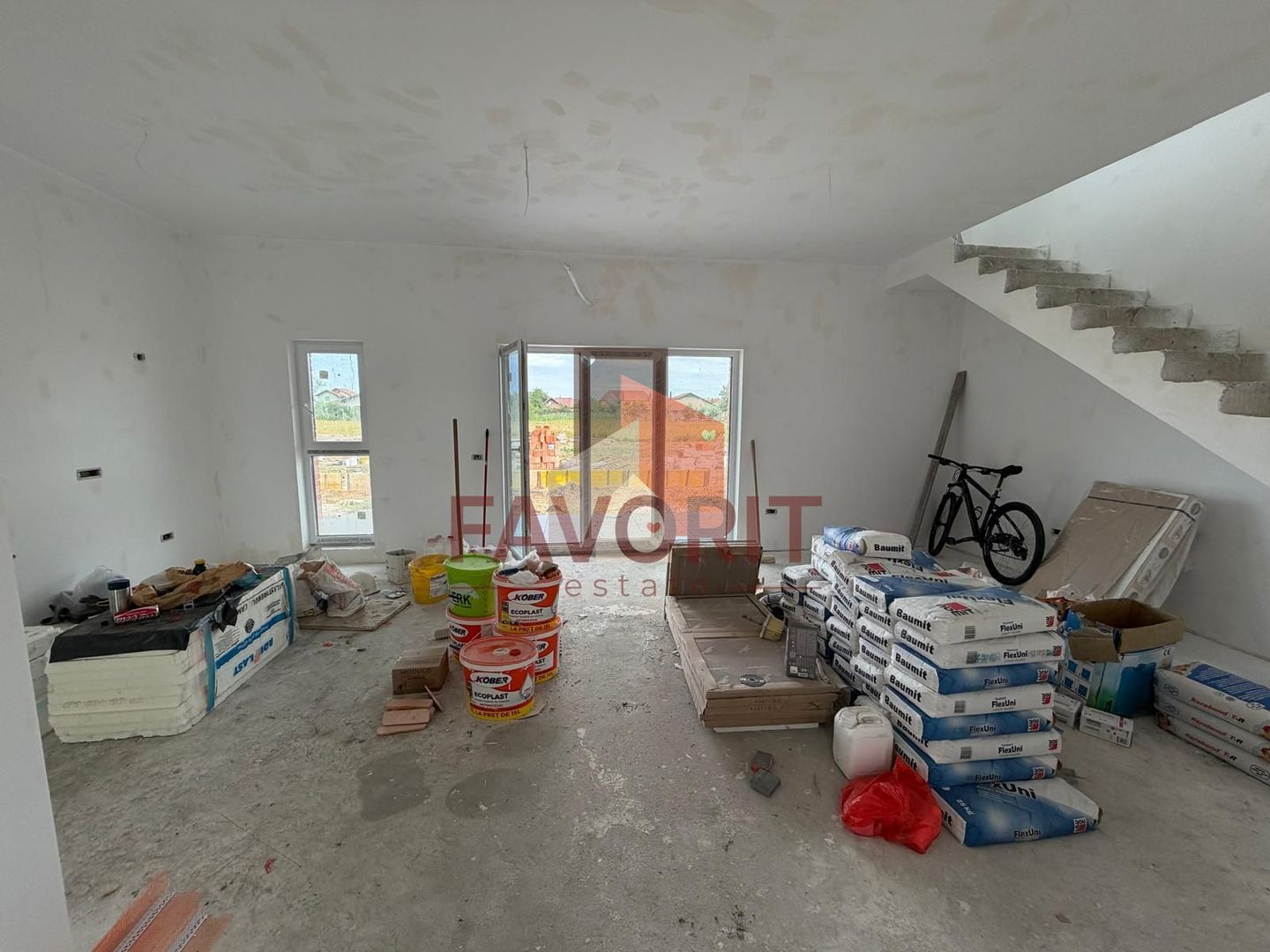 Triplex in Sacalaz |  Finisaje premium | 3 camere | Asfalt | 2 terase - Poză 3