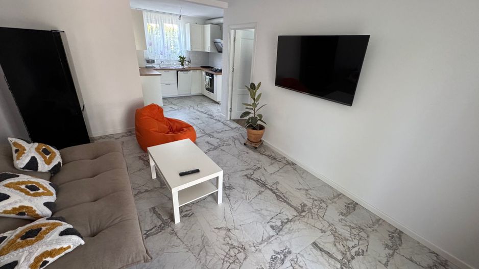 PRIMA CHIRIE, Casa pe parter, 3 camere, 70m2, 23 AUGUST - Poză 9