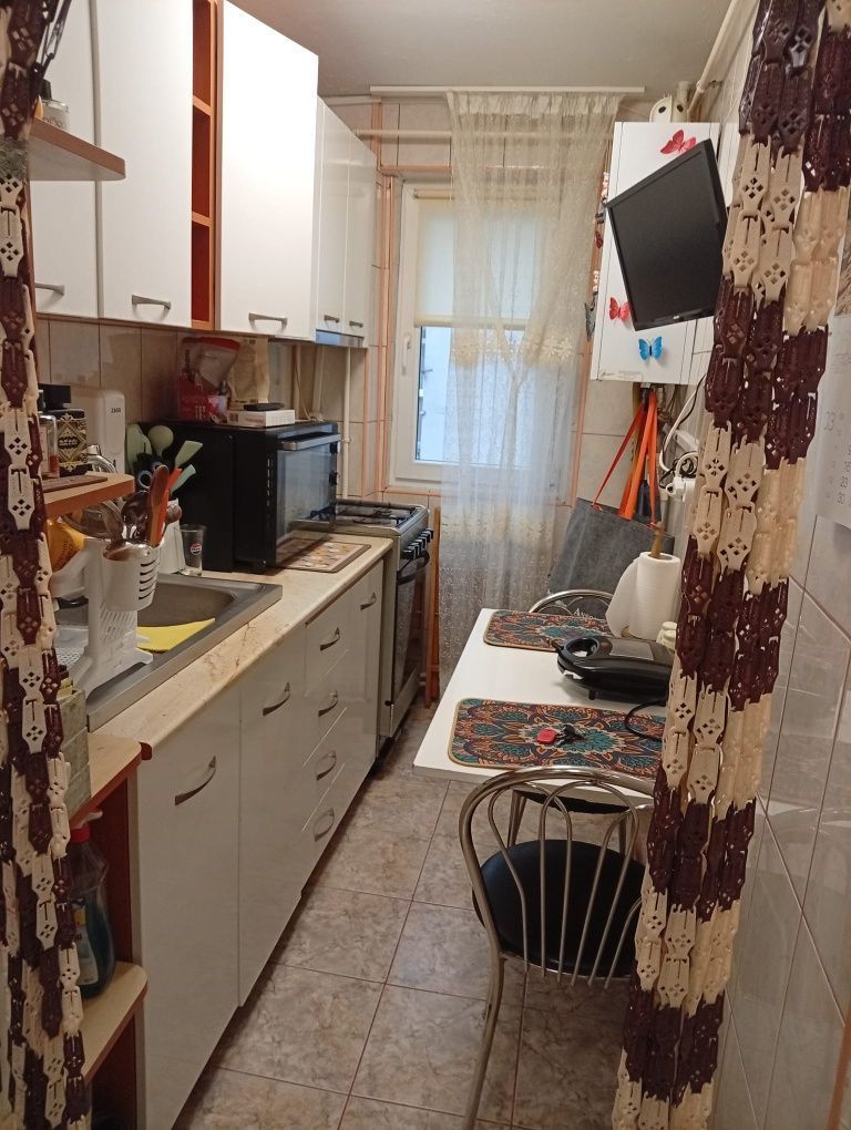 apartament 3 camere de vanzare - Poză 7