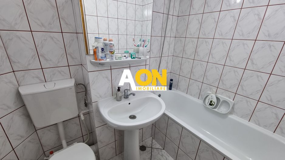 De vanzare apartament 5 camere, etaj intermediar, Cetate - Poză 7