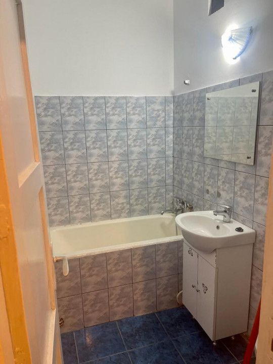 AZURA Imobiliare Pitesti - De Inchiriat Garsoniera Ultracentral - Poză 7