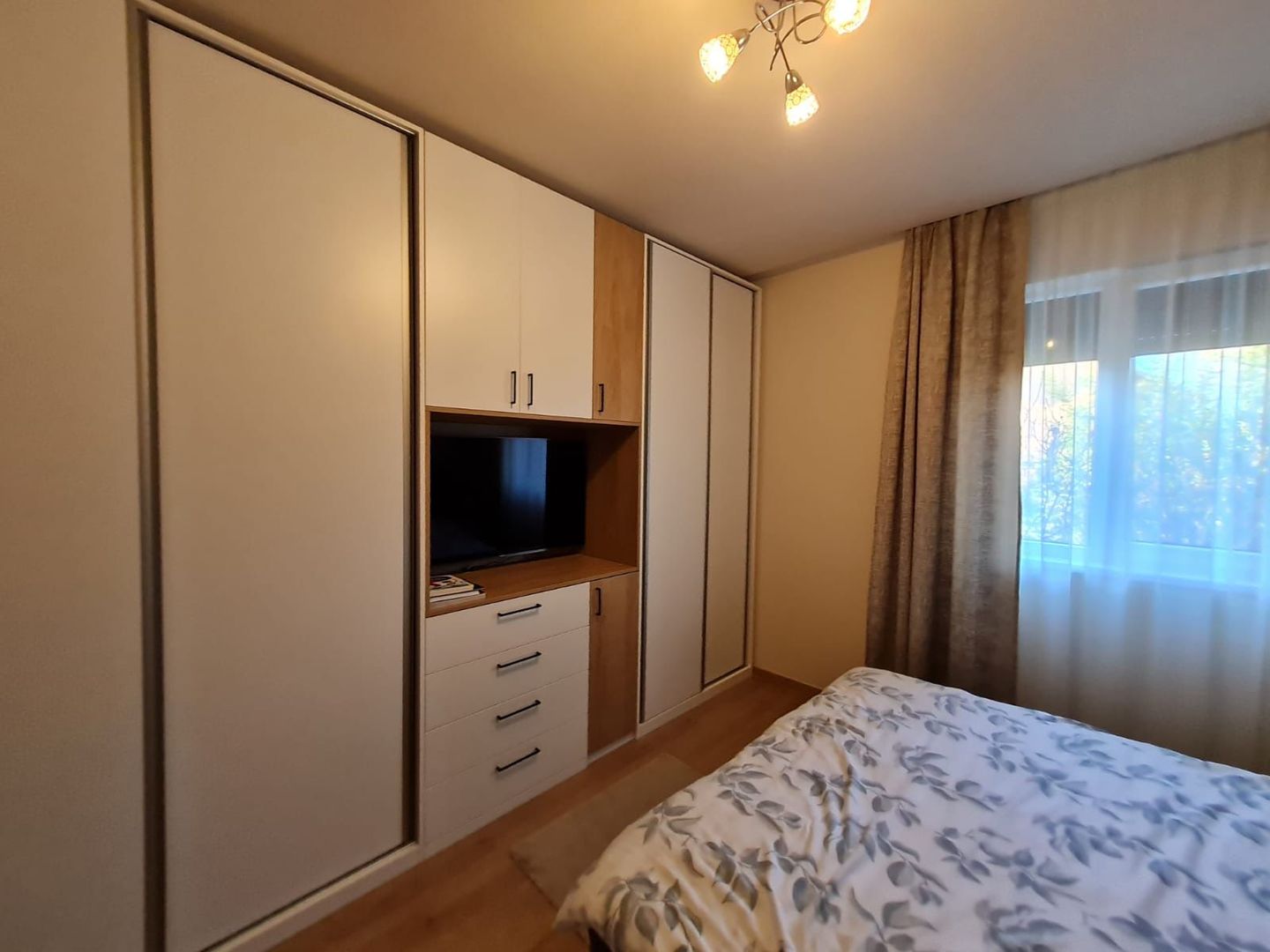 Apartament 3 camere in imobil nou zona Braytim - Poză 4