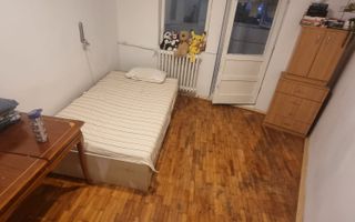 Apartament cu 3 camere in zona Crangasi - Poză 4