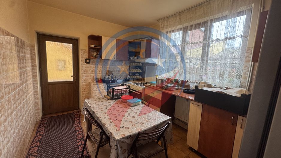 CASA P+1+M ZONA CENTRALA - Poză 1