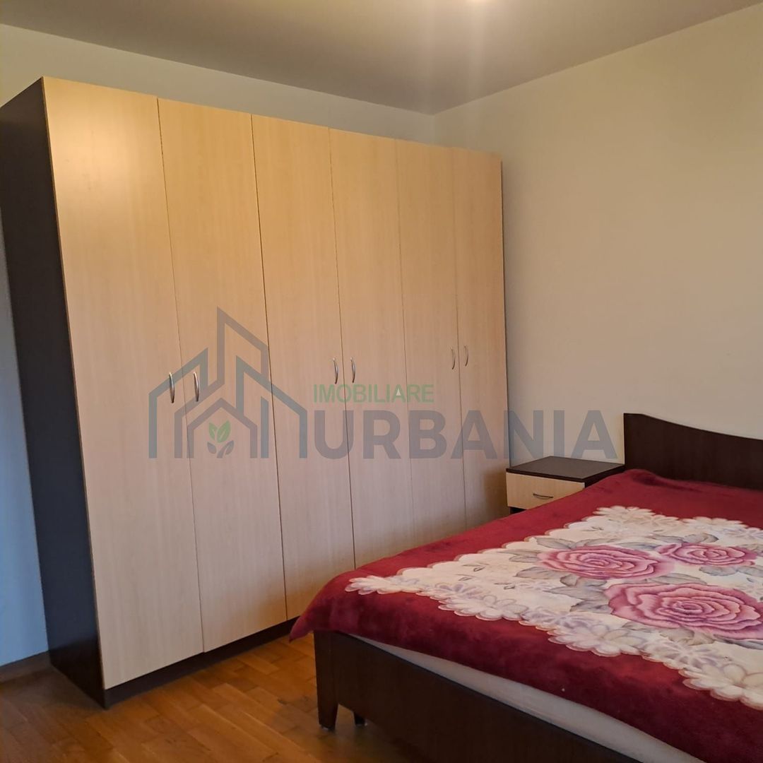 Apartament 4 Camere decomandat bloc Iasicon, central - Poză 4