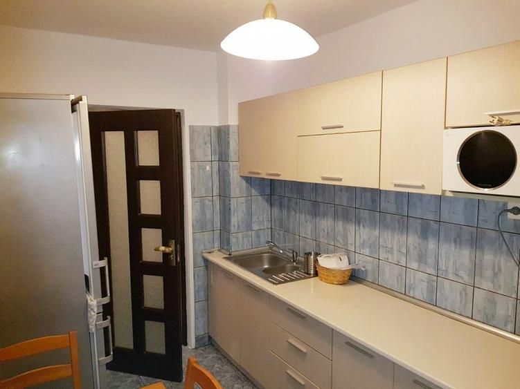 Inchiriere Apartament cu 2 camere decomandat, 60 mp, renovat, 5 min metrou - Poză 4