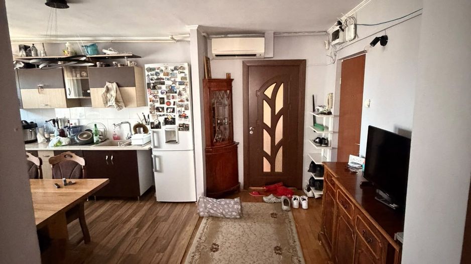 Apartament spațios cu 4 camere – Marghita, zona centrală - Poză 1