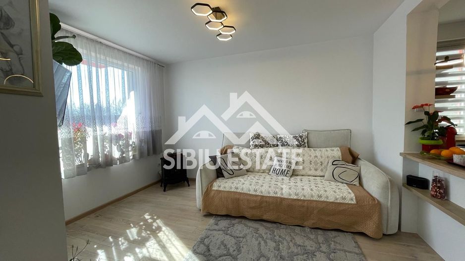 Casa cvadruplex de vanzare 4 camere, 2 locuri de parcare - Poză 22