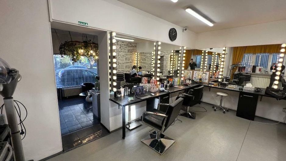 Inchiriez spatiu comercial stradal 100mp parter/Dorobanti/Metrou Stefan cel Mare - Poză 1