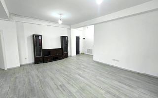 De vânzare apartament 3 camere, centru Satu Mare - Poză 8
