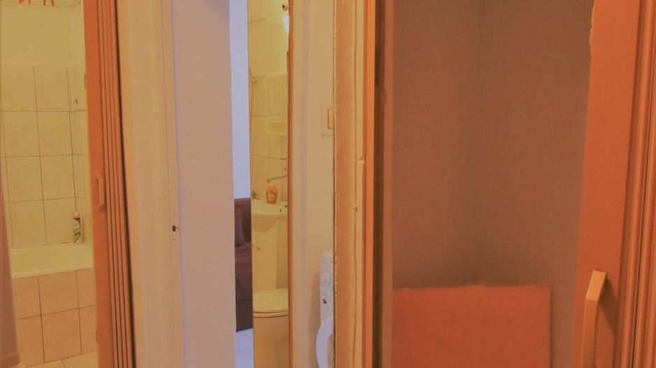 Exclusivitate - garsoniera, zugravită, centrală proprie - Poză 6