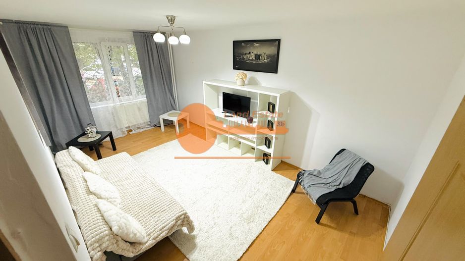 Apartament cu 3 camere in zona Crangasi - Poză 1
