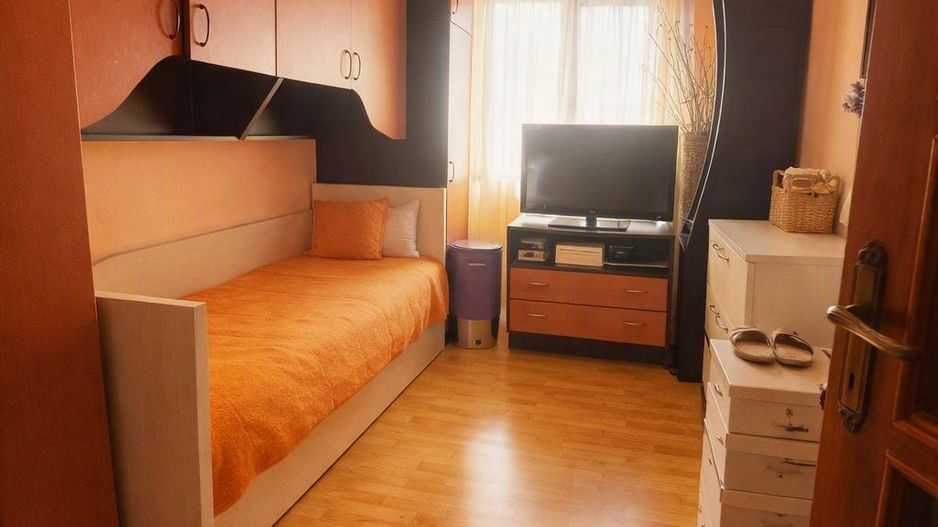 Apartament cu 3 camere – Zona Nufărul, Oradea - Poză 5