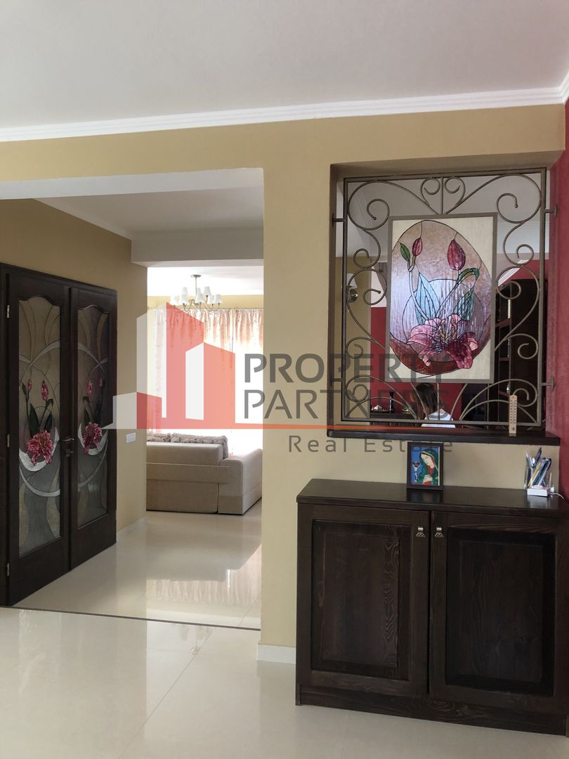 Vila de locuit in Bran/Predelut cu panorama superba. - Poză 30