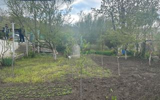 De vânzare lot pentru casă de vacanță- Răzeni, Ialoveni ,La doar câțiva pasi de Lacul Piatihatka - Poză 3