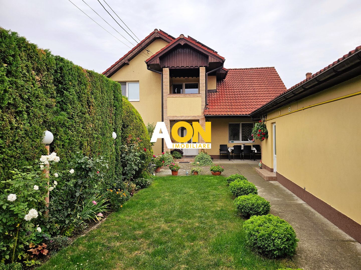 Casa 6 camere, 715 mp teren, langa Cetatea Alba Carolina - Poză 4