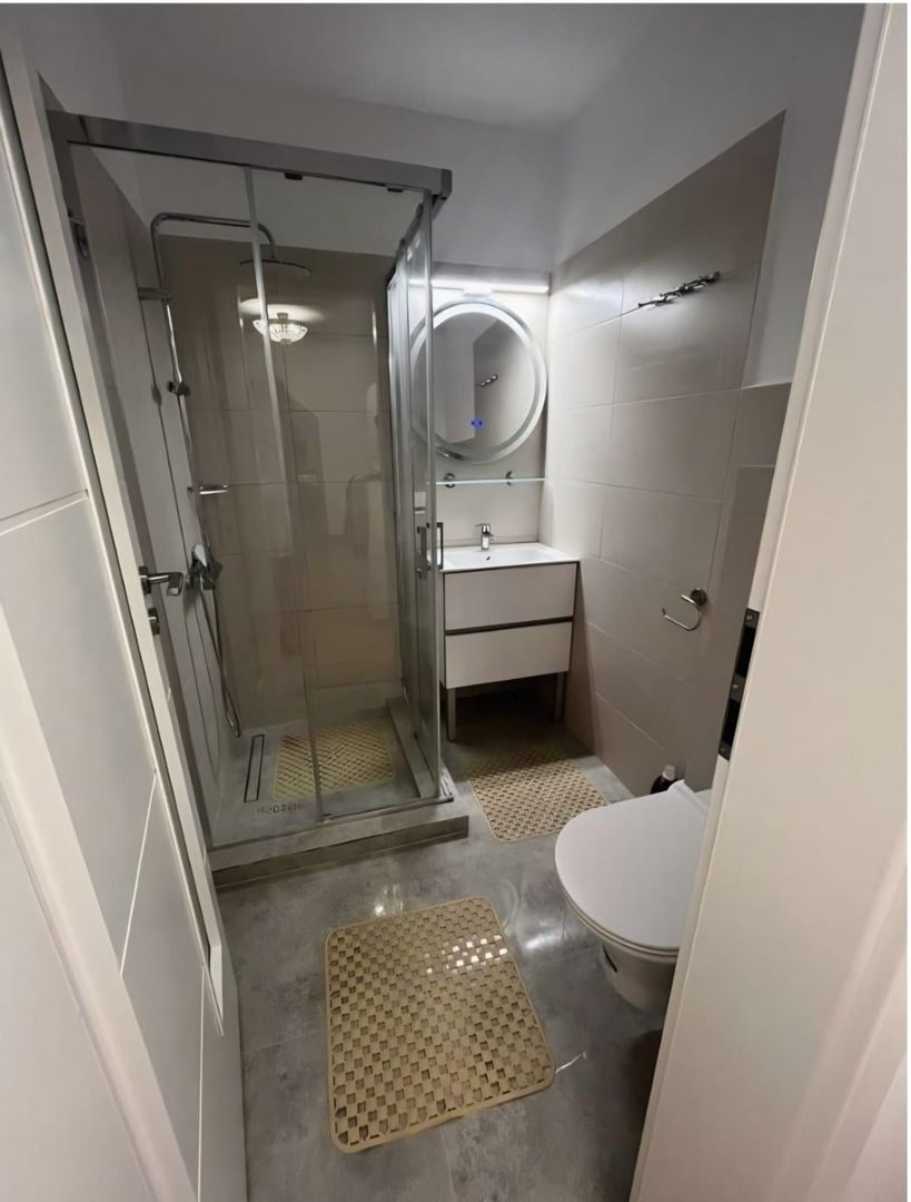 Apartament e camere zona Primăverii, loc de parcare inclus - Poză 9