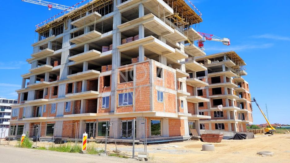Apartament 3 camere, etaj intermediar, ansamblu nou Calea Surii Mici - Poză 2