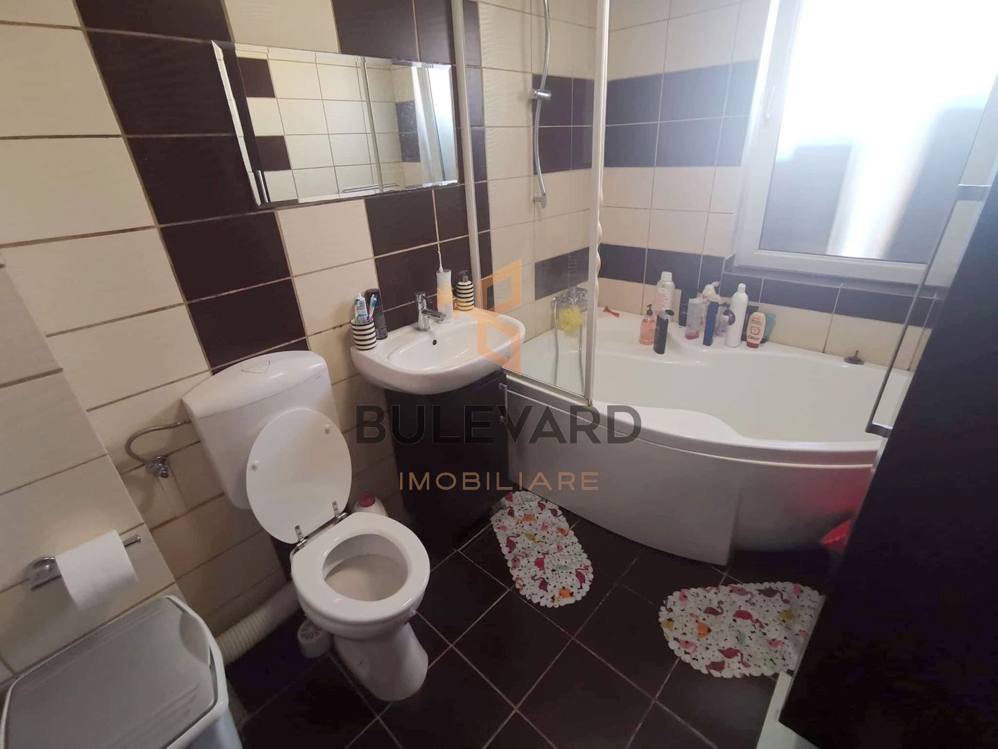 Apartament cu 2 camere zona strazii Eroilor! - Poză 8