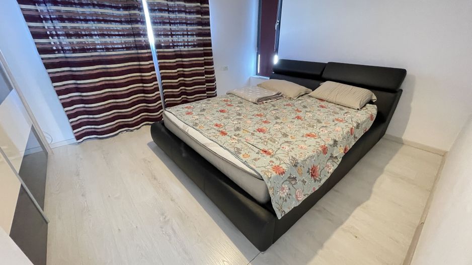 Apartament cu trei camere in Dumbravita - Poză 4