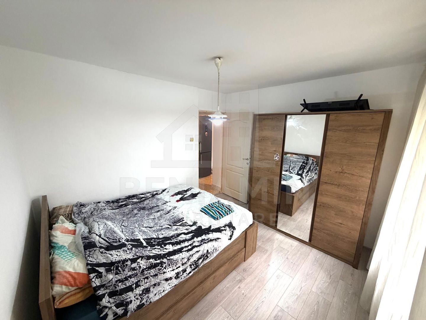 2 camere decomandat - etaj 2 - 52mp - teava de gaze - Sarari - Poză 8
