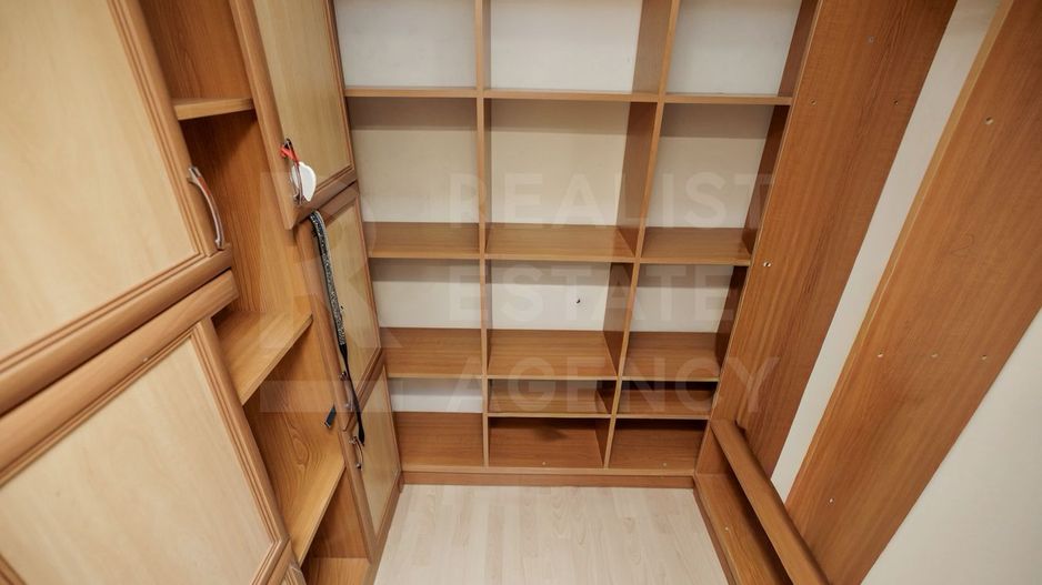 Chirie, apartament, 3 camere + living, str. Pușkin, Centru - Poză 12
