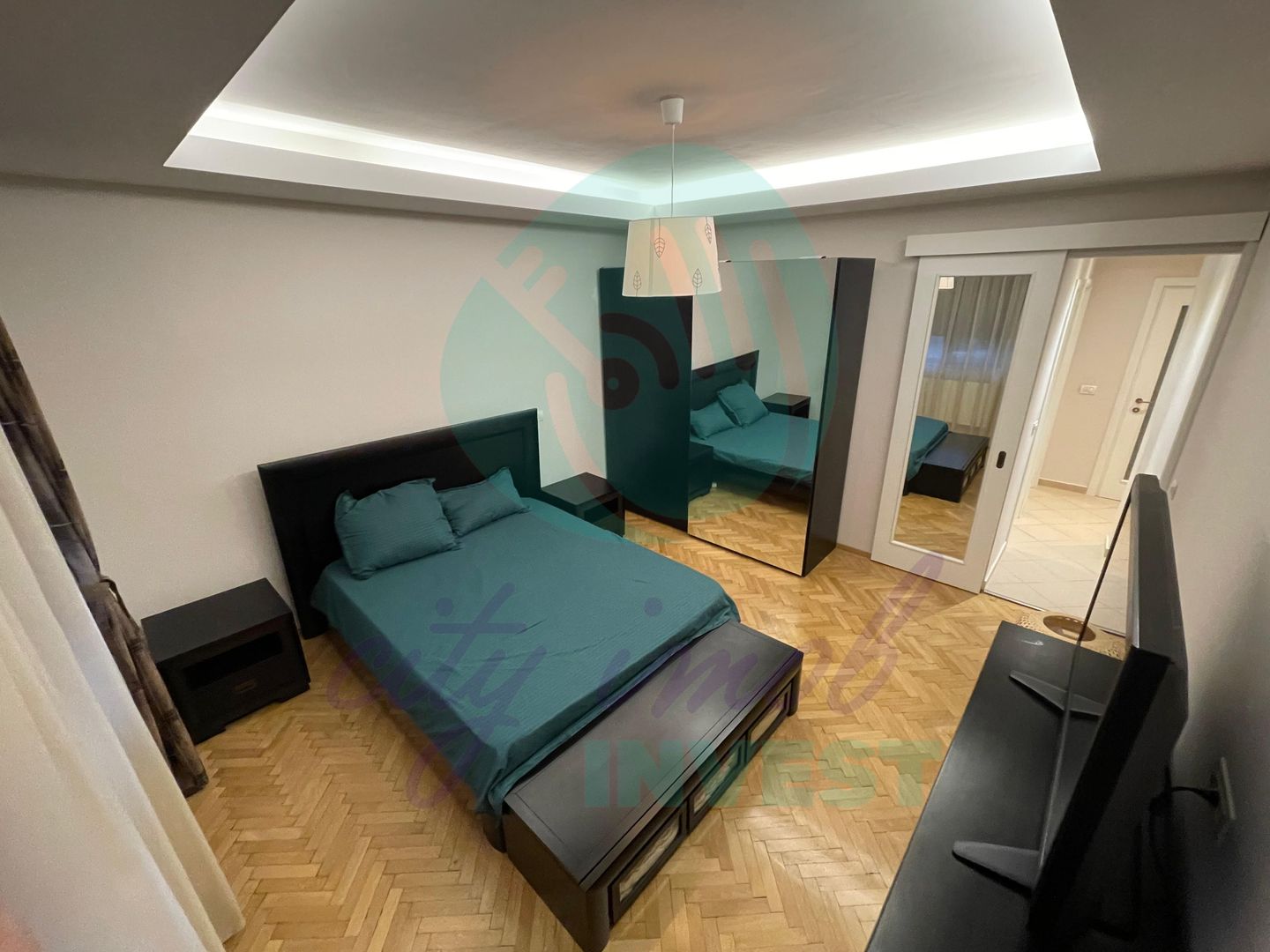 Locuinta BOEMA situata intre PARCUL CAROL SI PIATA UNIRII - Poză 11