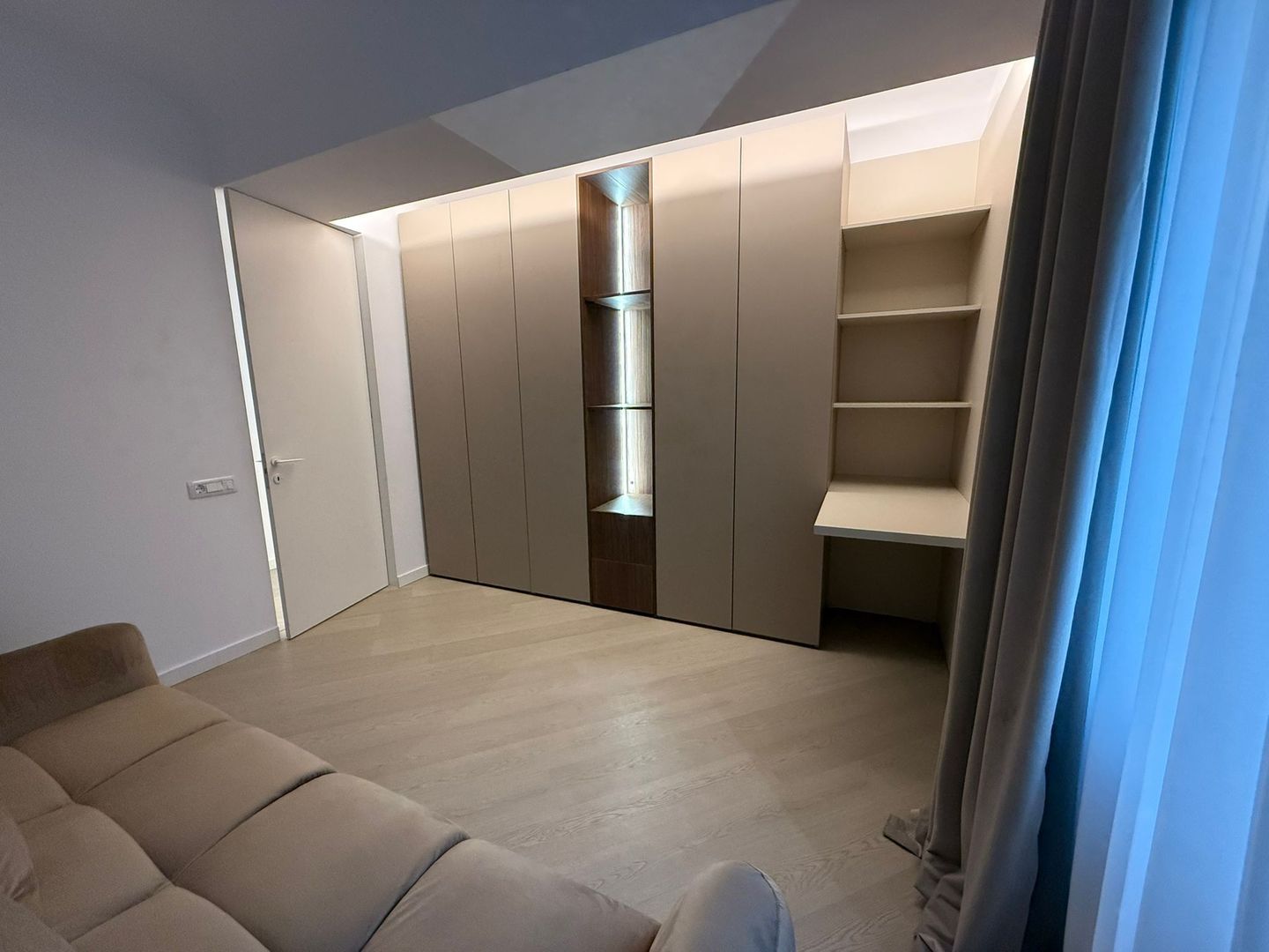 Apartament 3 camere cu chirias | Cortina North - Poză 13