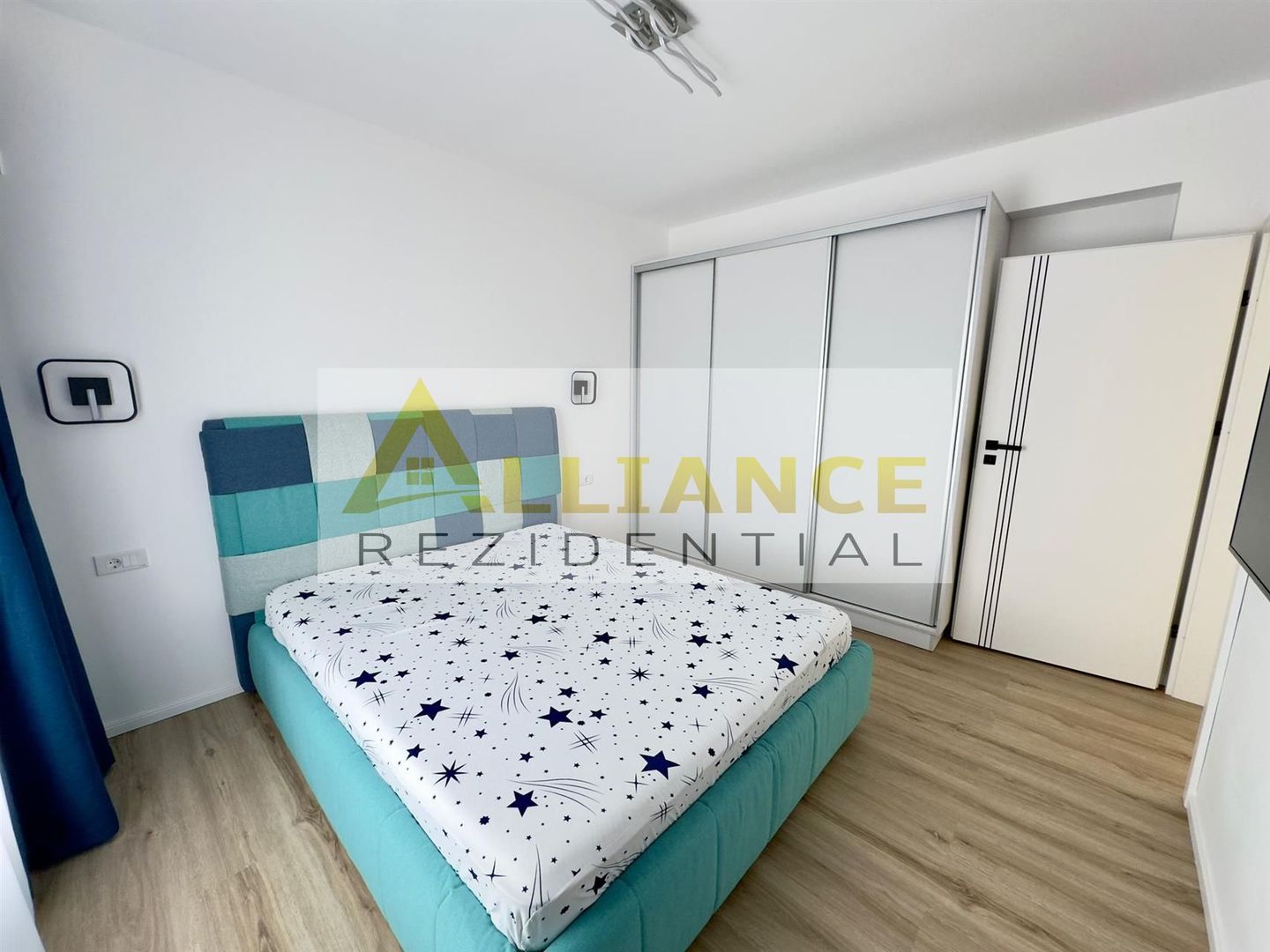 Casa Individuala - 5 camere - 2 bai - 300 mp teren - Poză 12