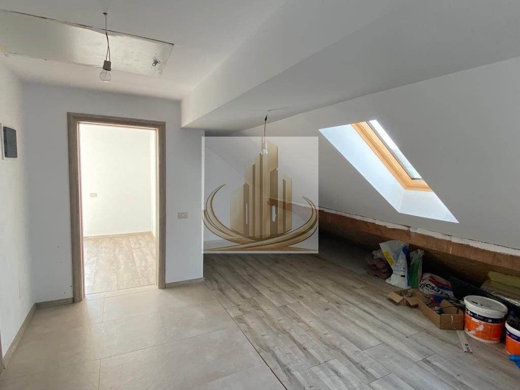 Casă 5 camere, 2 niveluri, intrări și utilități separate – Șag - Poză 9