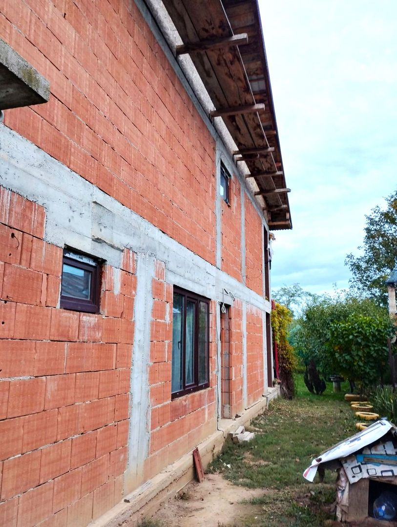 Vilă individuală 6 camere, teren 903 mp ! - Poză 9