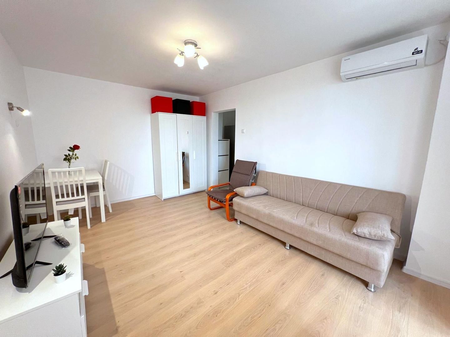 2 camere Gara de Nord renovat integral - Poză 1