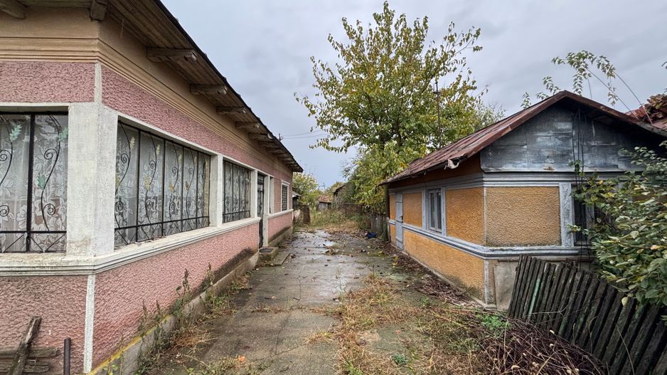 Casă + Teren 1.245 mp aproape de București (Ologeni, Prahova) - Poză 1