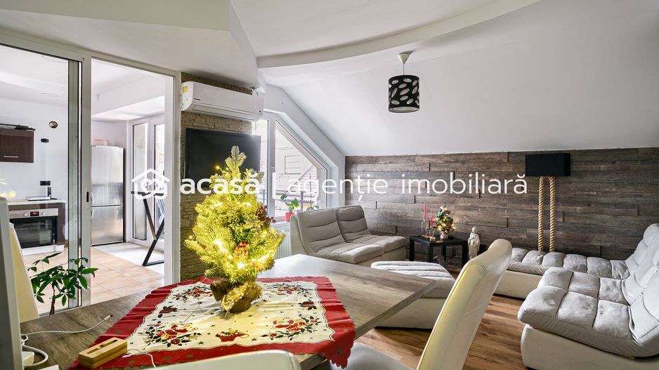 PROPRIETATE VÂNDUTĂ Apartament tip Penthouse în spate la Ziridava - Poză 1