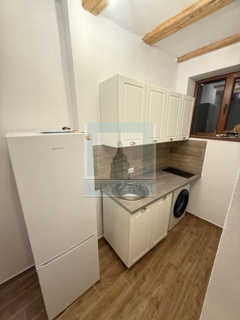 Garsonieră cochetă de închiriat în Schei - Poză 7