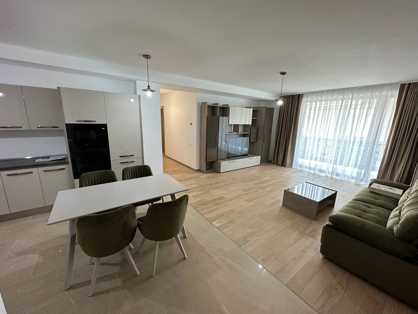 Apartament bloc nou 3 camere - parcare subterana - Poză 1