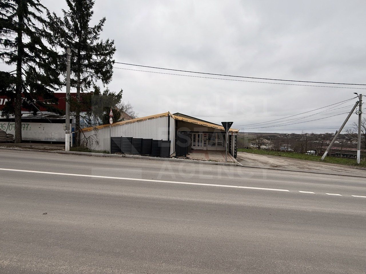 Vânzare, spațiu comercial, 194 mp, str. Ștefan cel Mare , Bălți - Poză 2